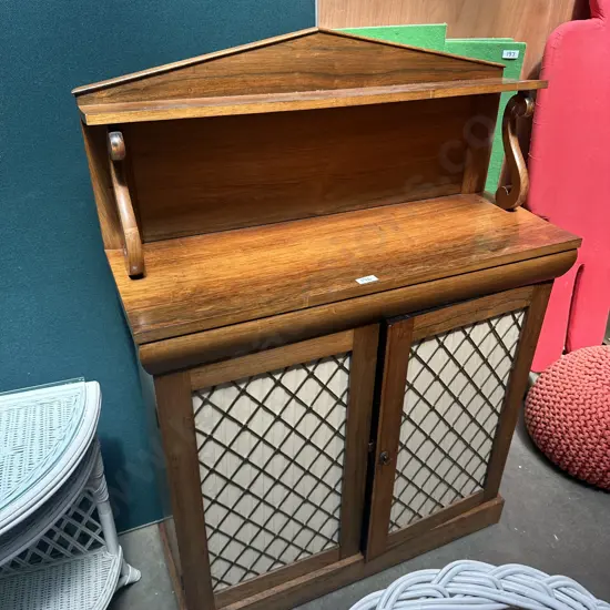 Chiffonier
