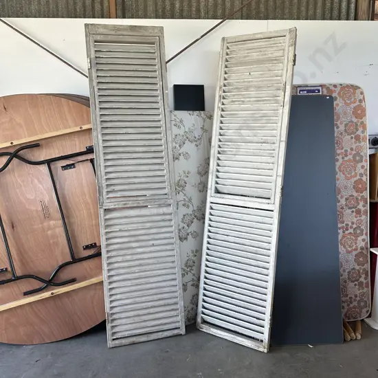 Pr vintage shutters