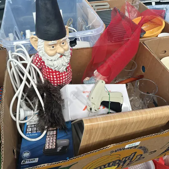 Gnomes, curtain, Meto tagger etc.
