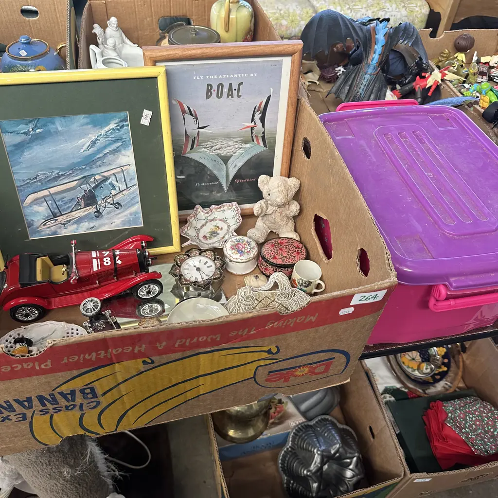 Box of collectables and lidded bin. Image 1++