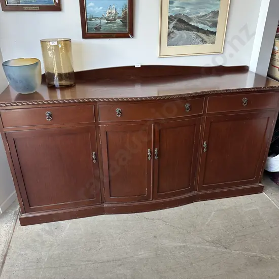 Rope edge sideboard