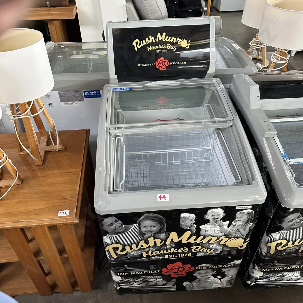 Small ice cream freezer Image 1++