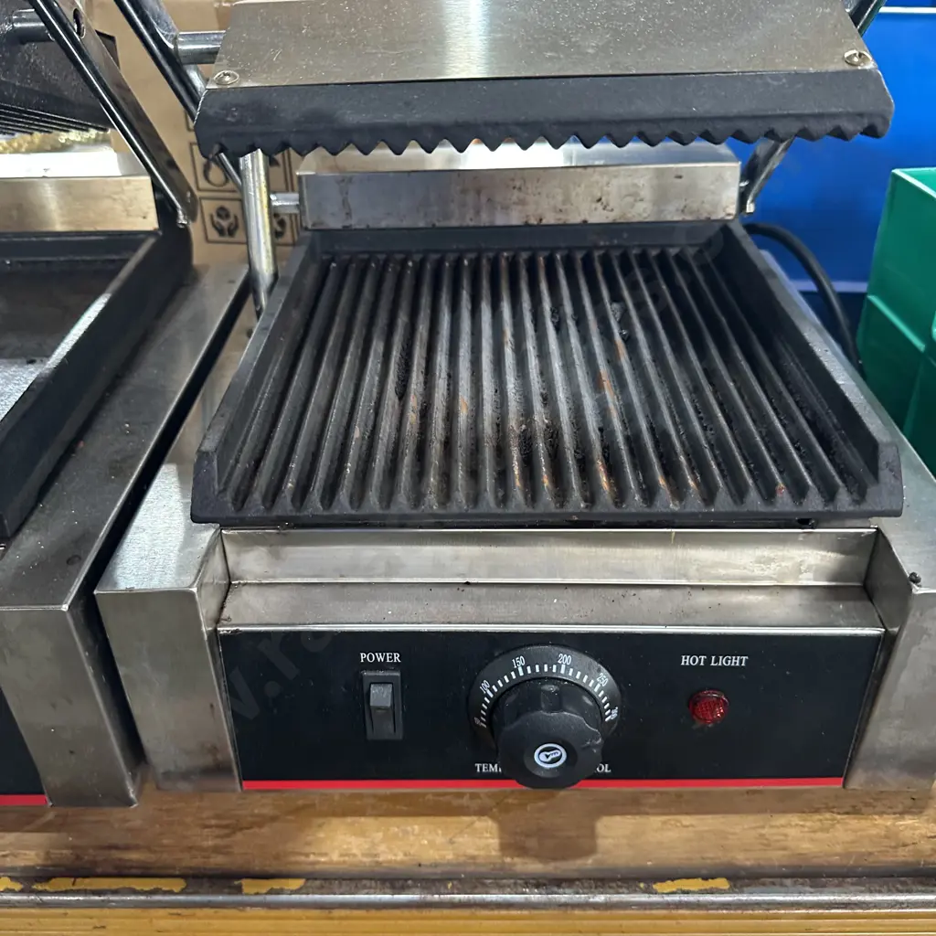 Hot Grill sandwich press -LinkRich Image 1++