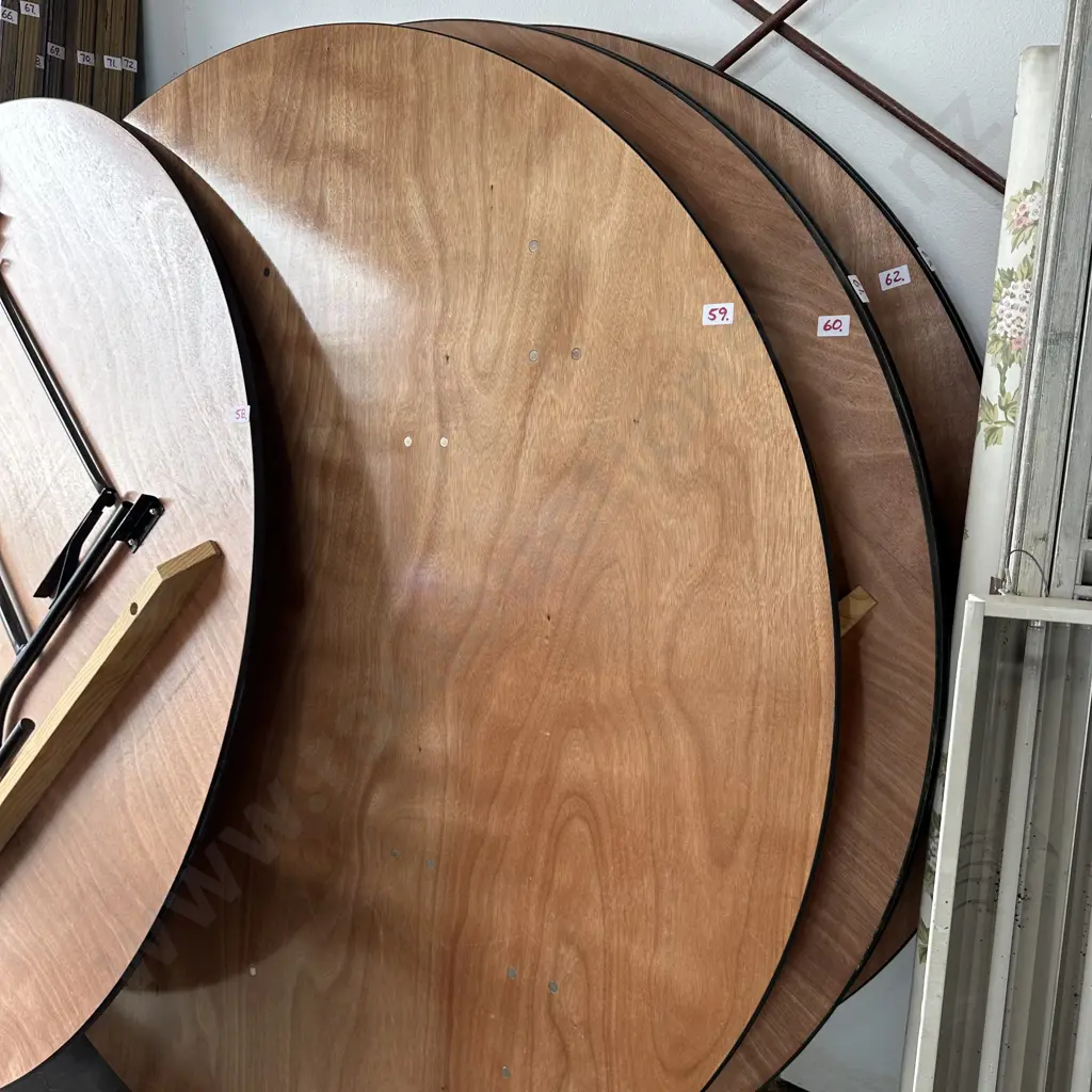 Large round trestle table 1830mm diameter Image 1++