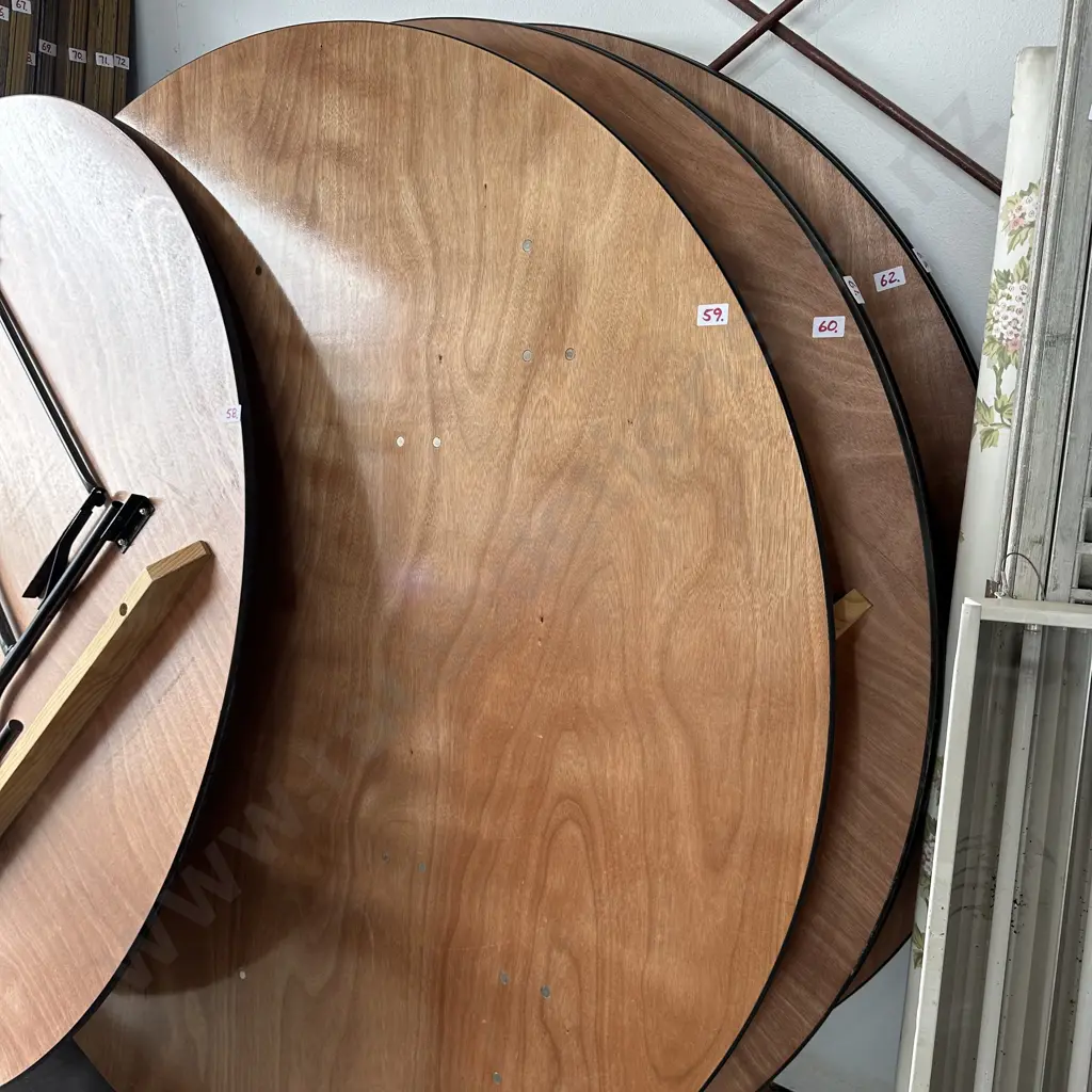 Large round trestle table 1830mm diameter Image 1++