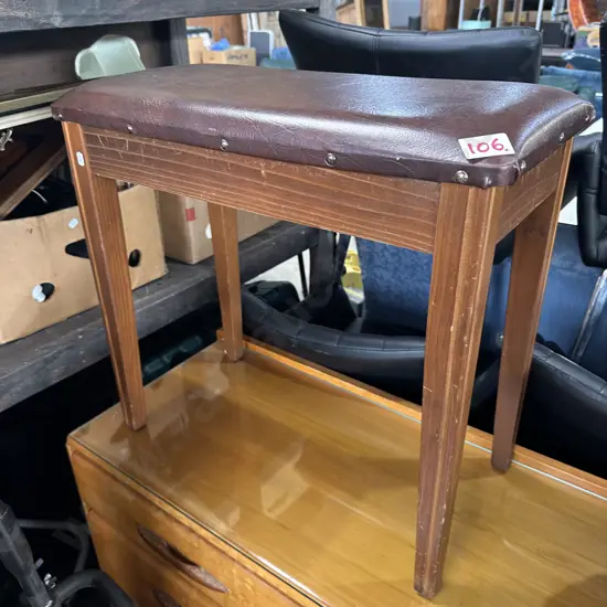 Piano stool