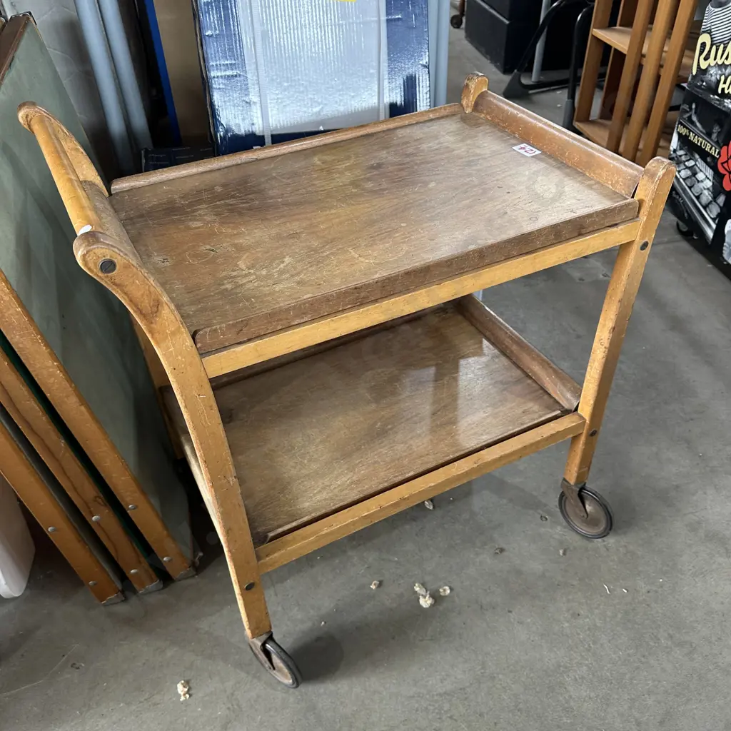 Tea trolley Image 1++