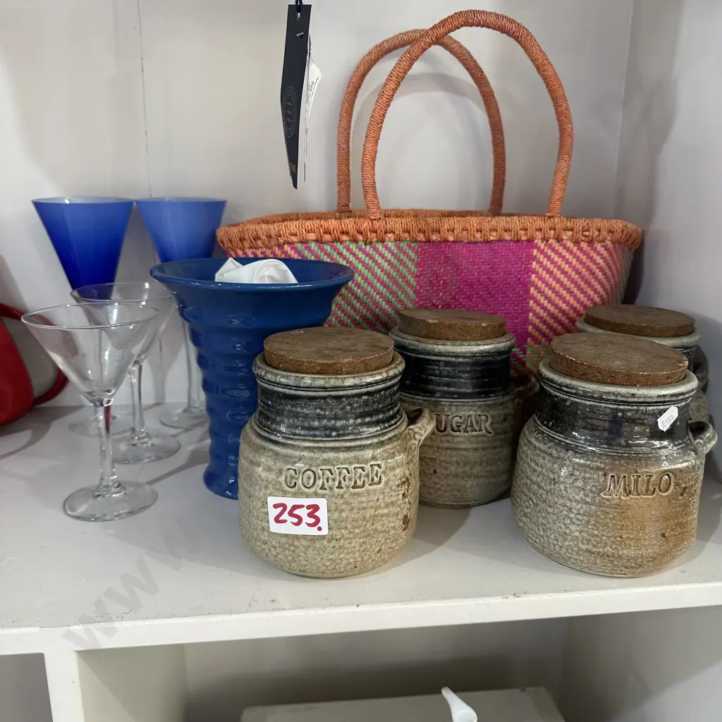 pottery, bag etc Image 1++