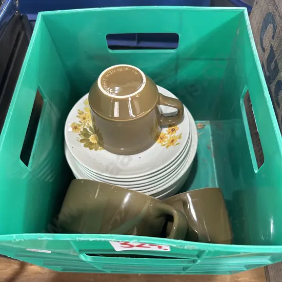 Bin of crown lynn