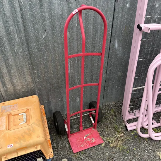Sack barrow