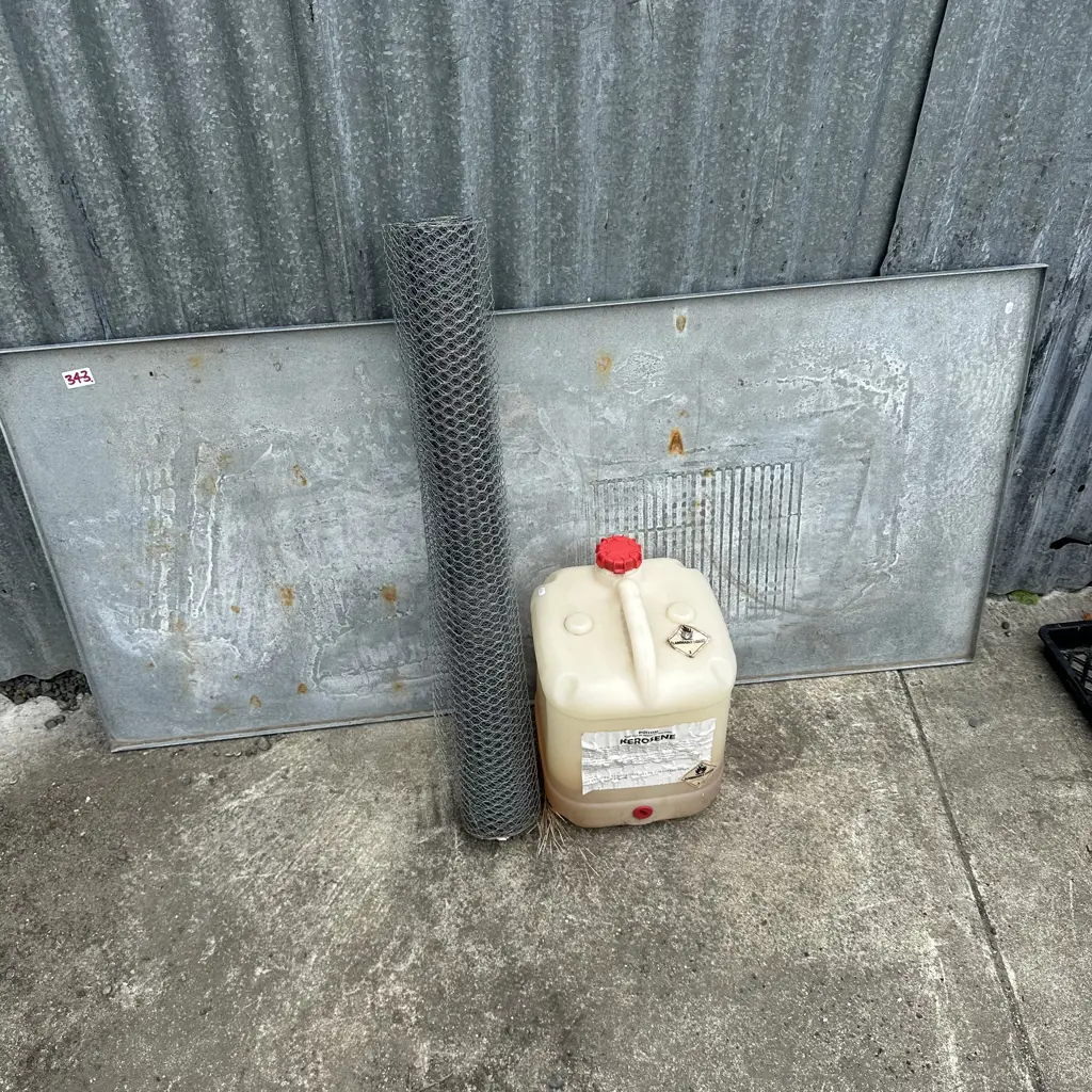Large metal tray 1500mmx700mm, kerosene, and chicken wire Image 1++