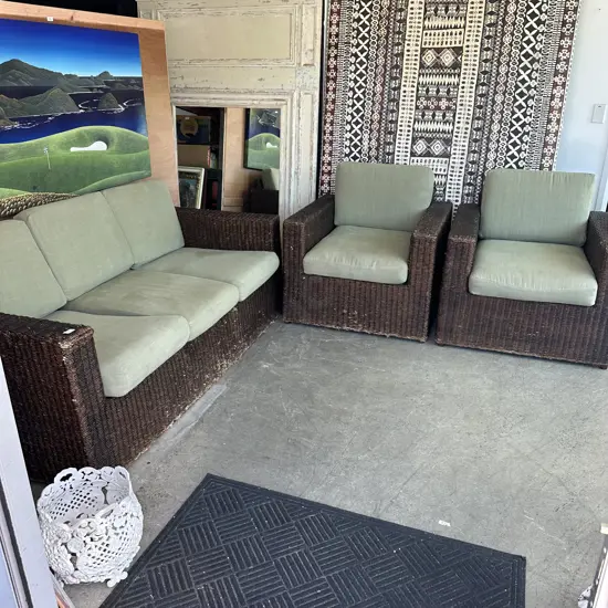 Well used Seagrass patio suite