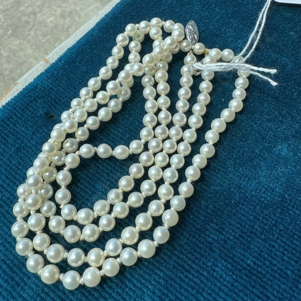 90cm Pearl necklace Image 1++
