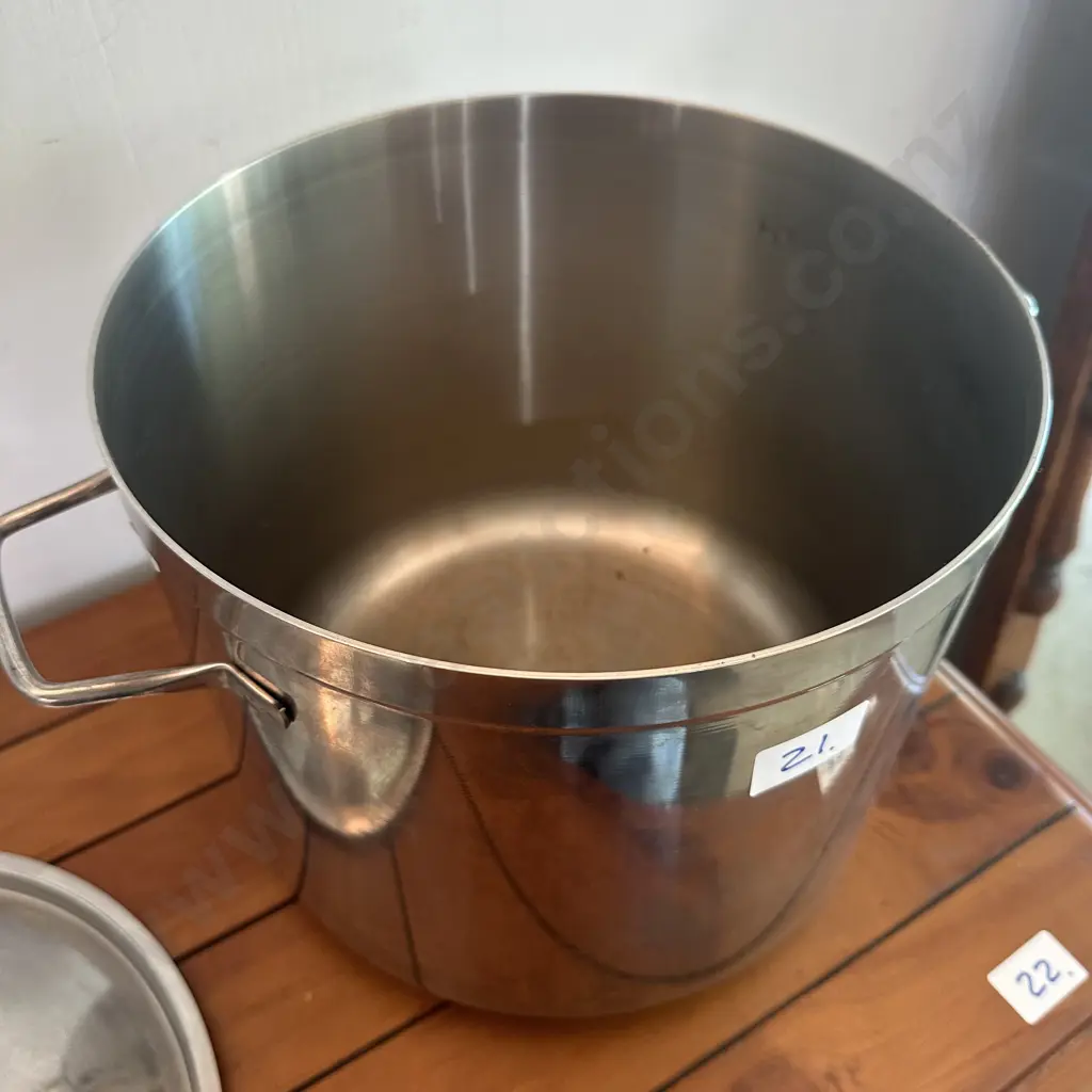 Heavy Duty commercial Stainless stockpot Image 1++