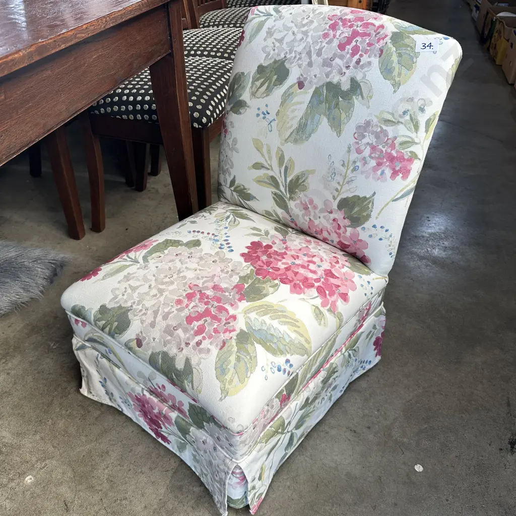 bedroom chair Image 1++