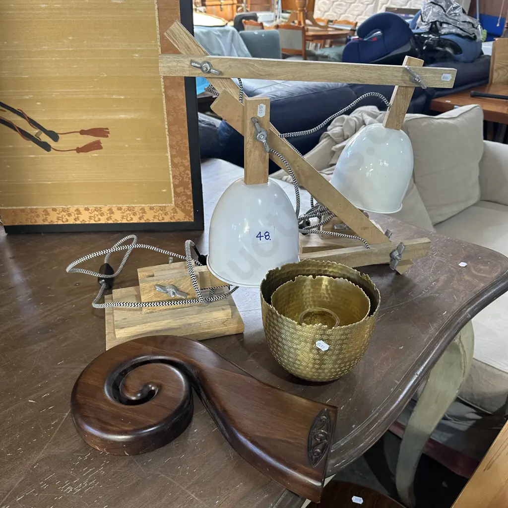 Planters, Koru and Pr lamps Image 1++