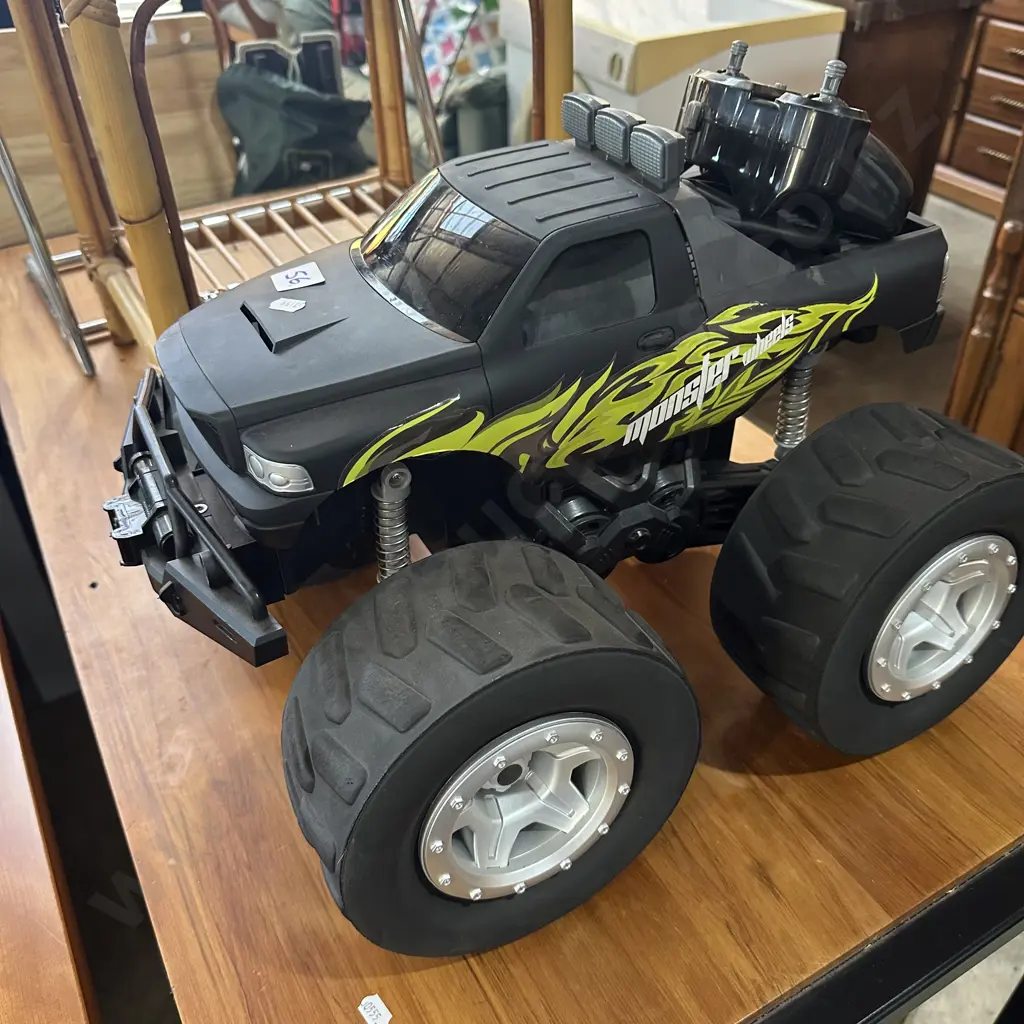 monster truck and remote Image 1++