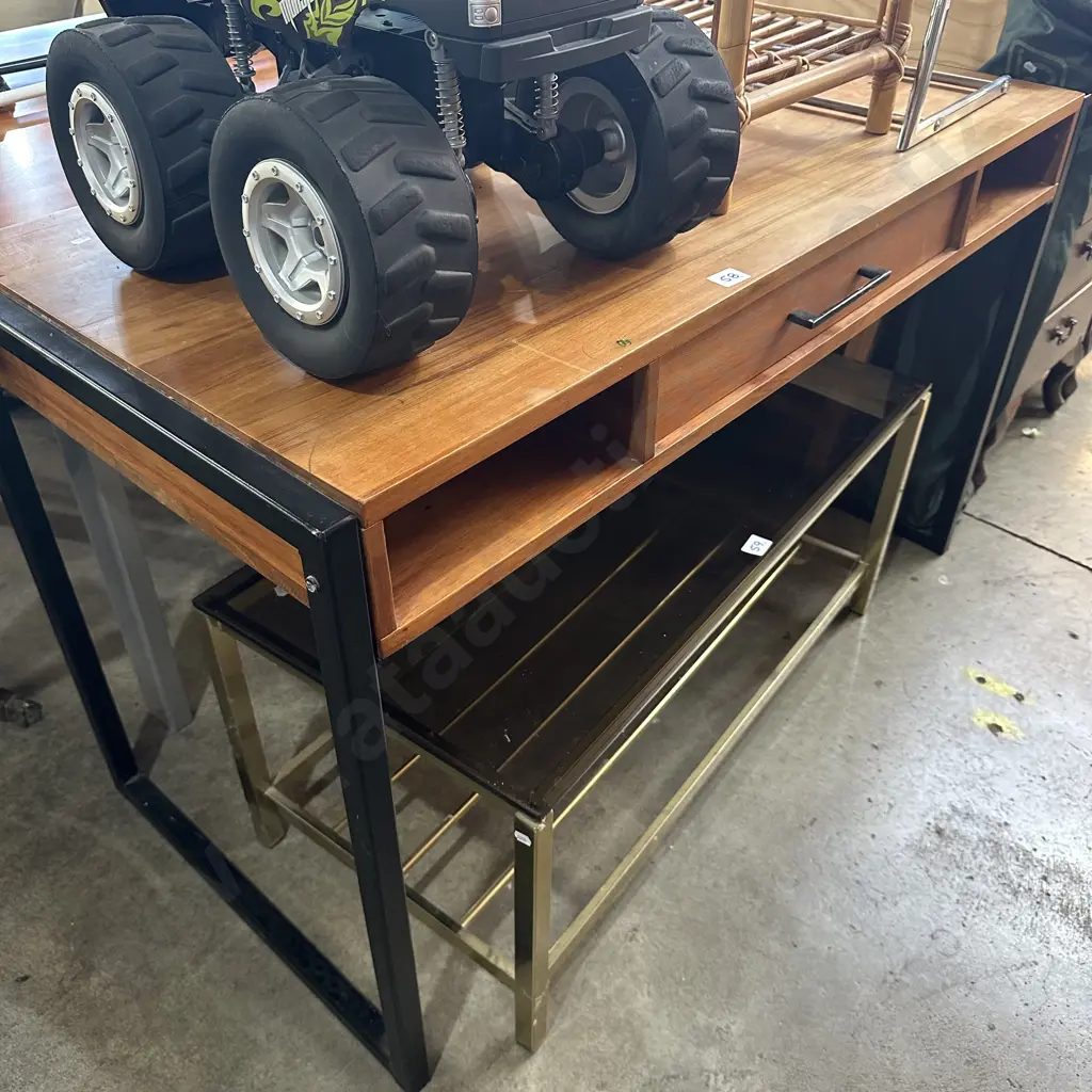 recycled Rimu desk Image 1++