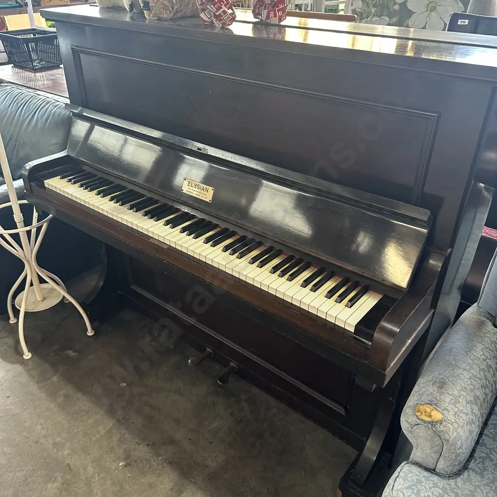 Piano Image 1++