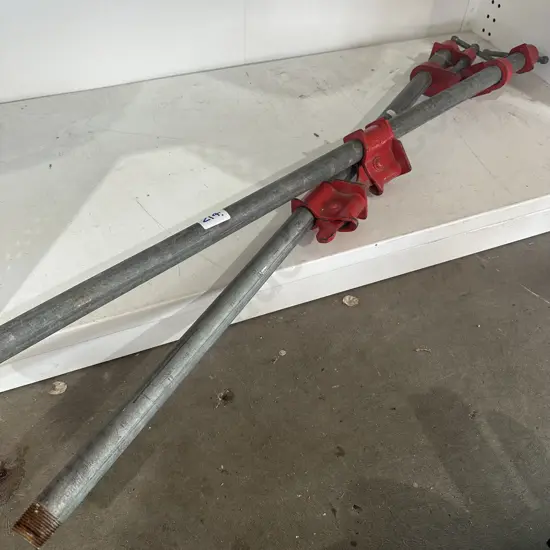 Pr pipe clamps
