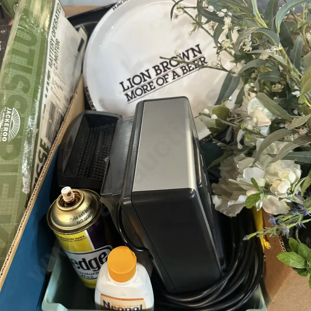 Vintage beer trays, heaters and polish etc. Image 1++