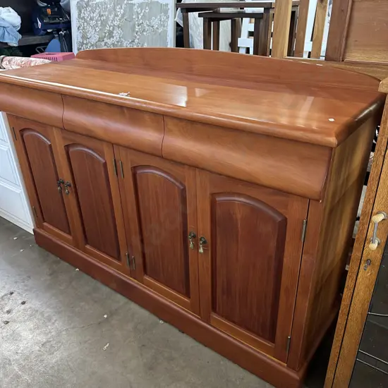 hand crafted Matai side board by MJ Stark