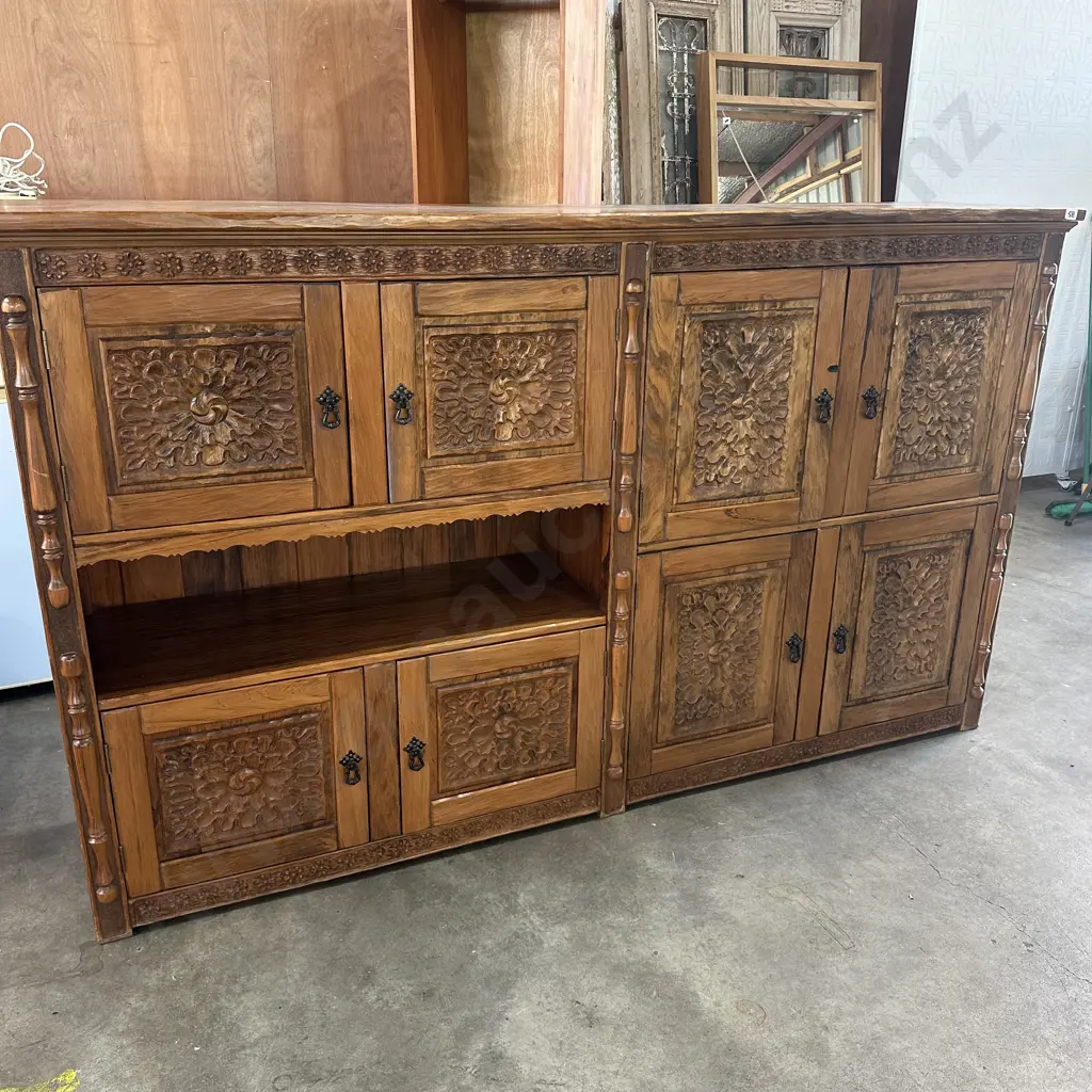 Hand carved drinks cabinet by Tony Greaves woodcarver & sculptor 2400 x 500 x 1450 Image 1++