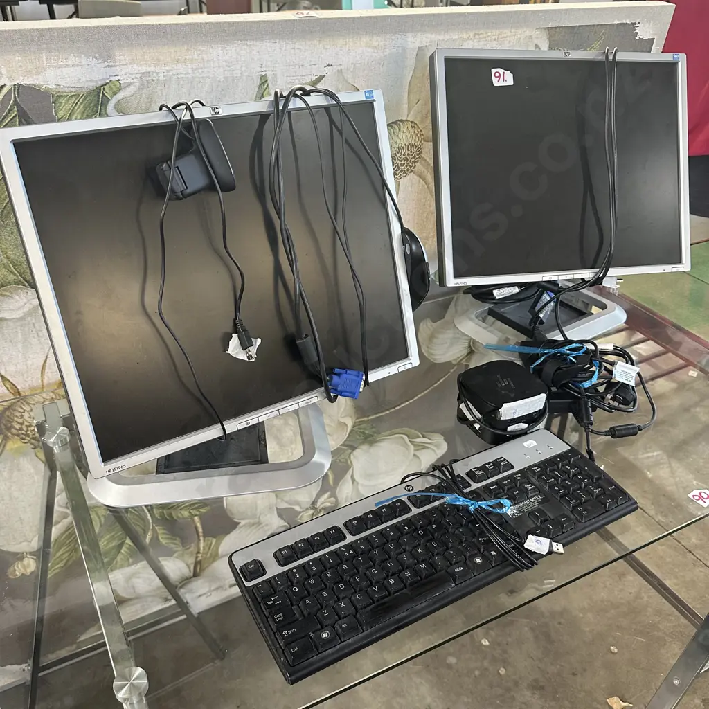 HP monitors, box and keyboard Image 1++
