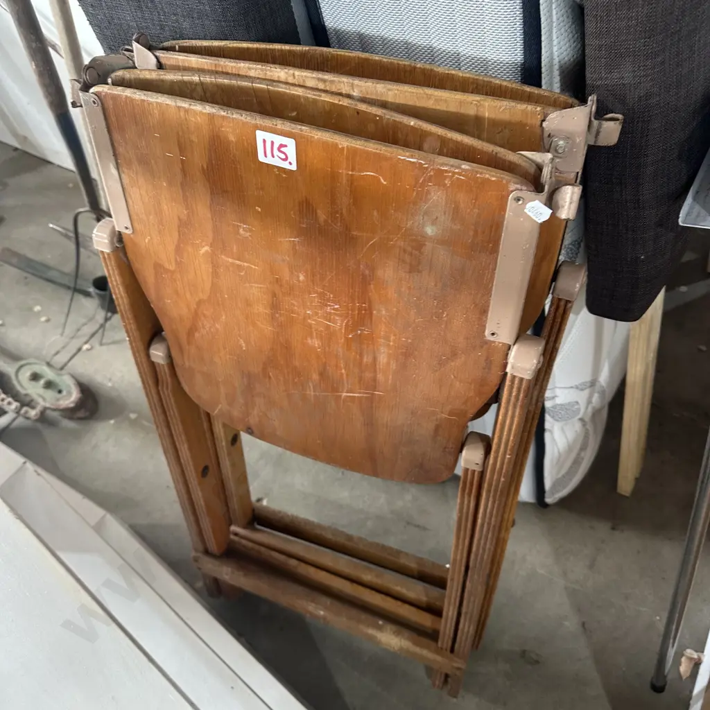 vintage folding chairs need TLC Image 1++