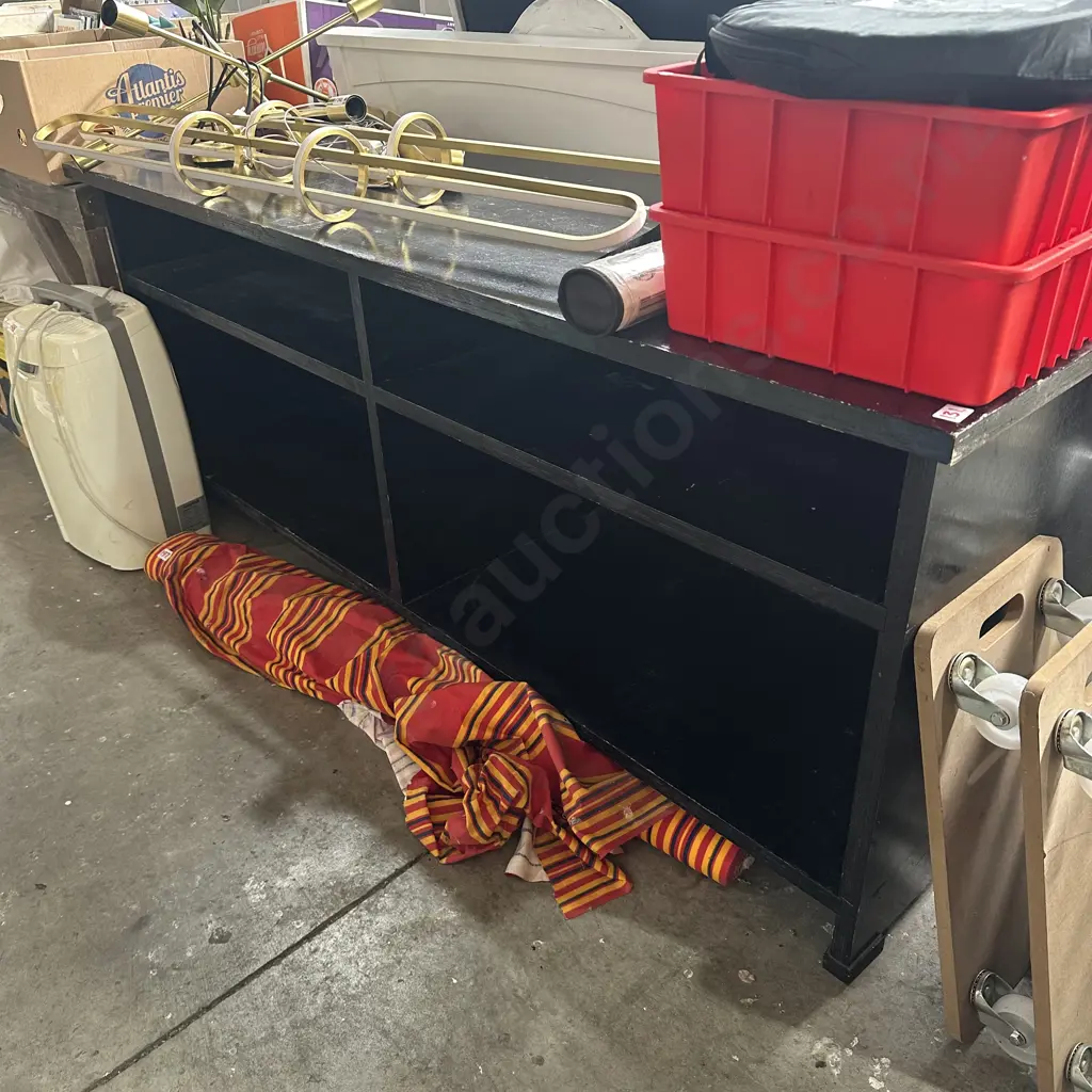 garage storage/bench Image 1++