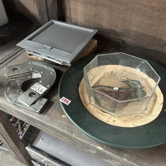 hinges, cable door, platter and bowl