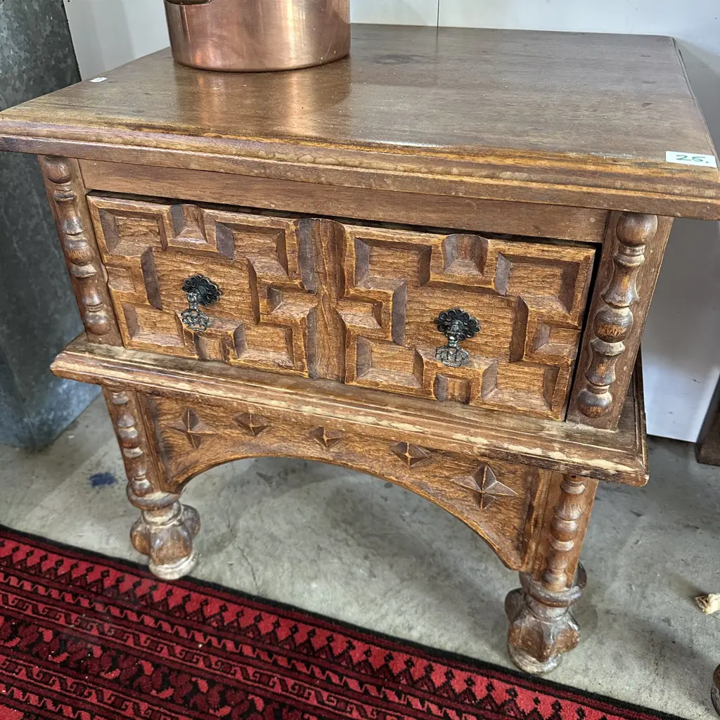 Tony Greaves wood carver Bed side Image 1++