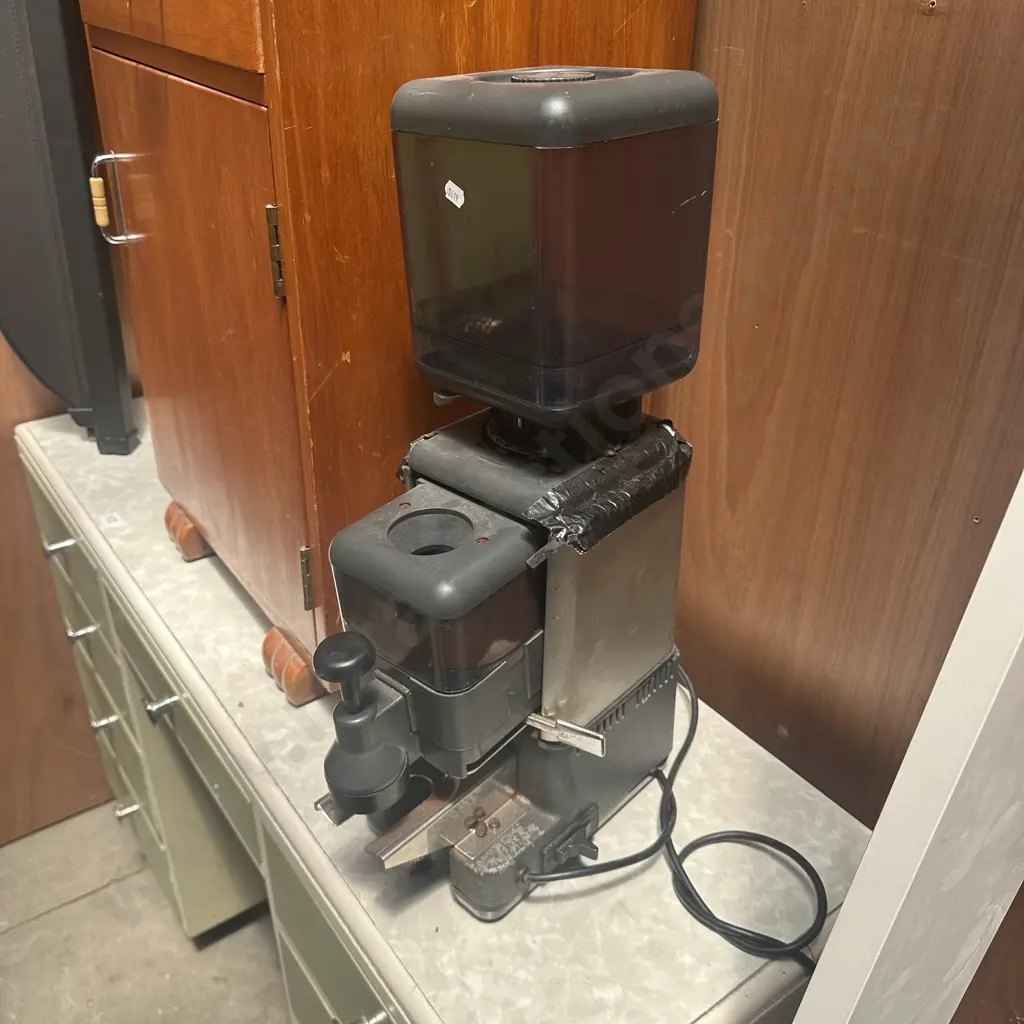 coffee grinder - as is Image 1++