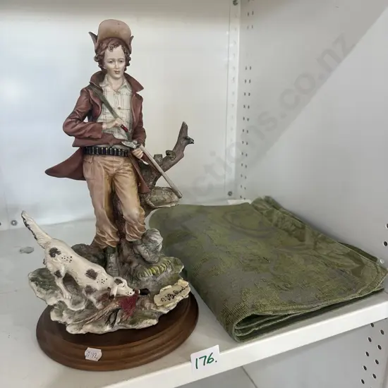 signed hunting figure plus place mats