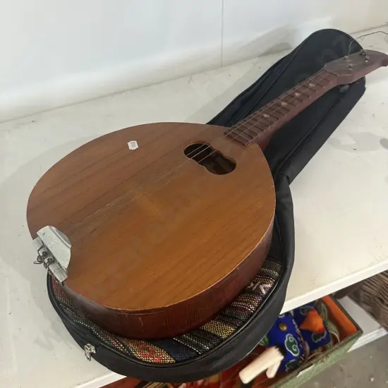 ukulele