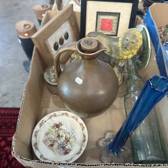 Box lot including Temuka and bunnykins saucer etc.