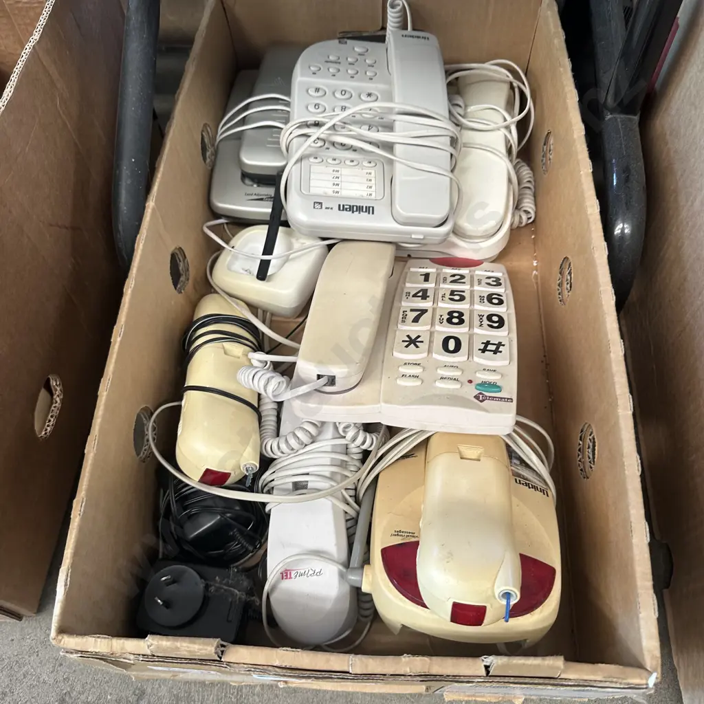 Box of phones Image 1++
