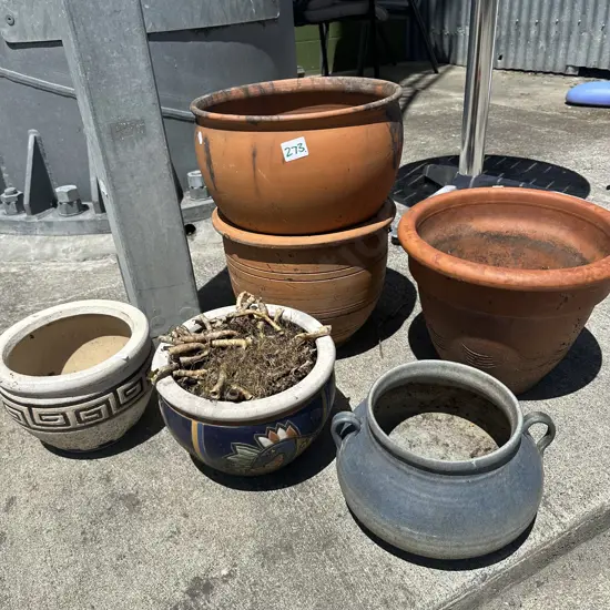 Assorted planters