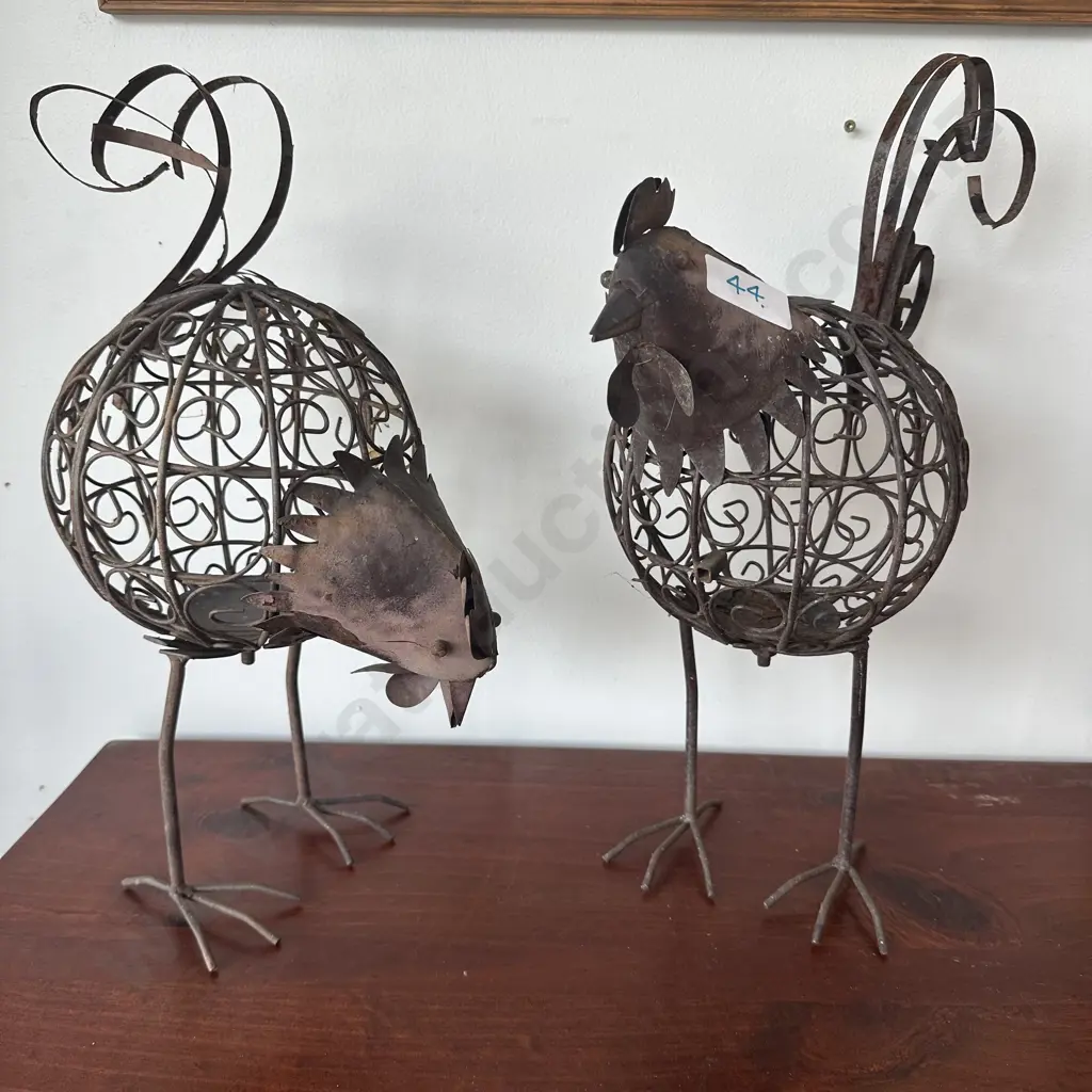 metal chicken art Image 1++