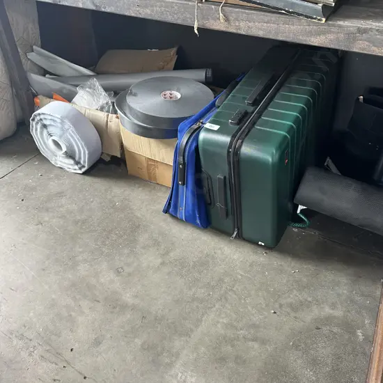 bay lot, craft, scapa tape, suitcases, bike rack, roller (not trimmer)