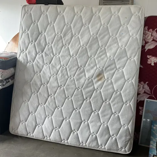 average superking bed