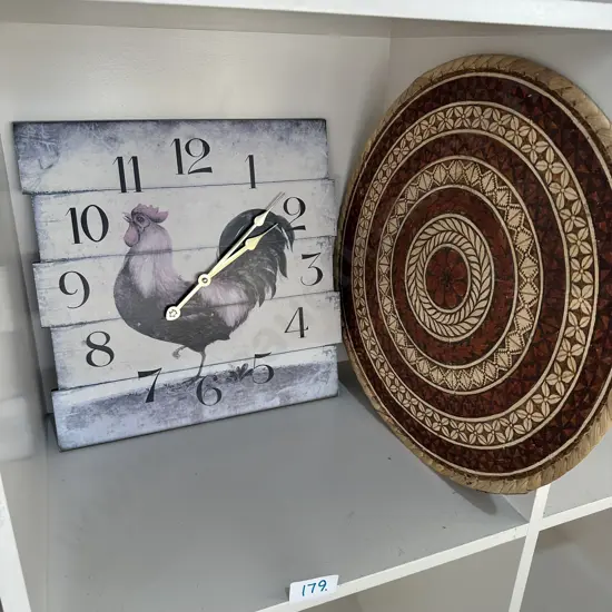 tapa art and clock