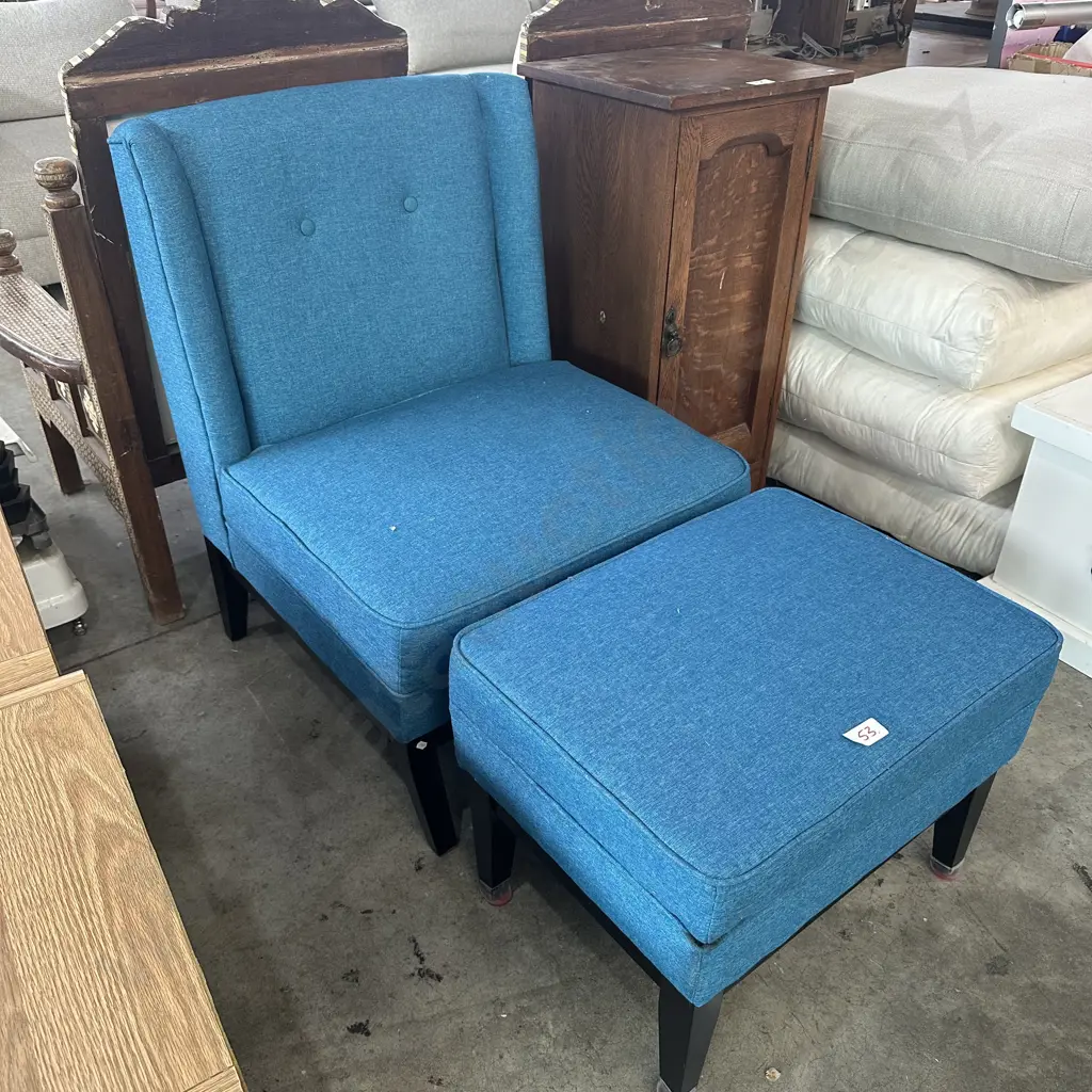 Chair and foot stool. Image 1++