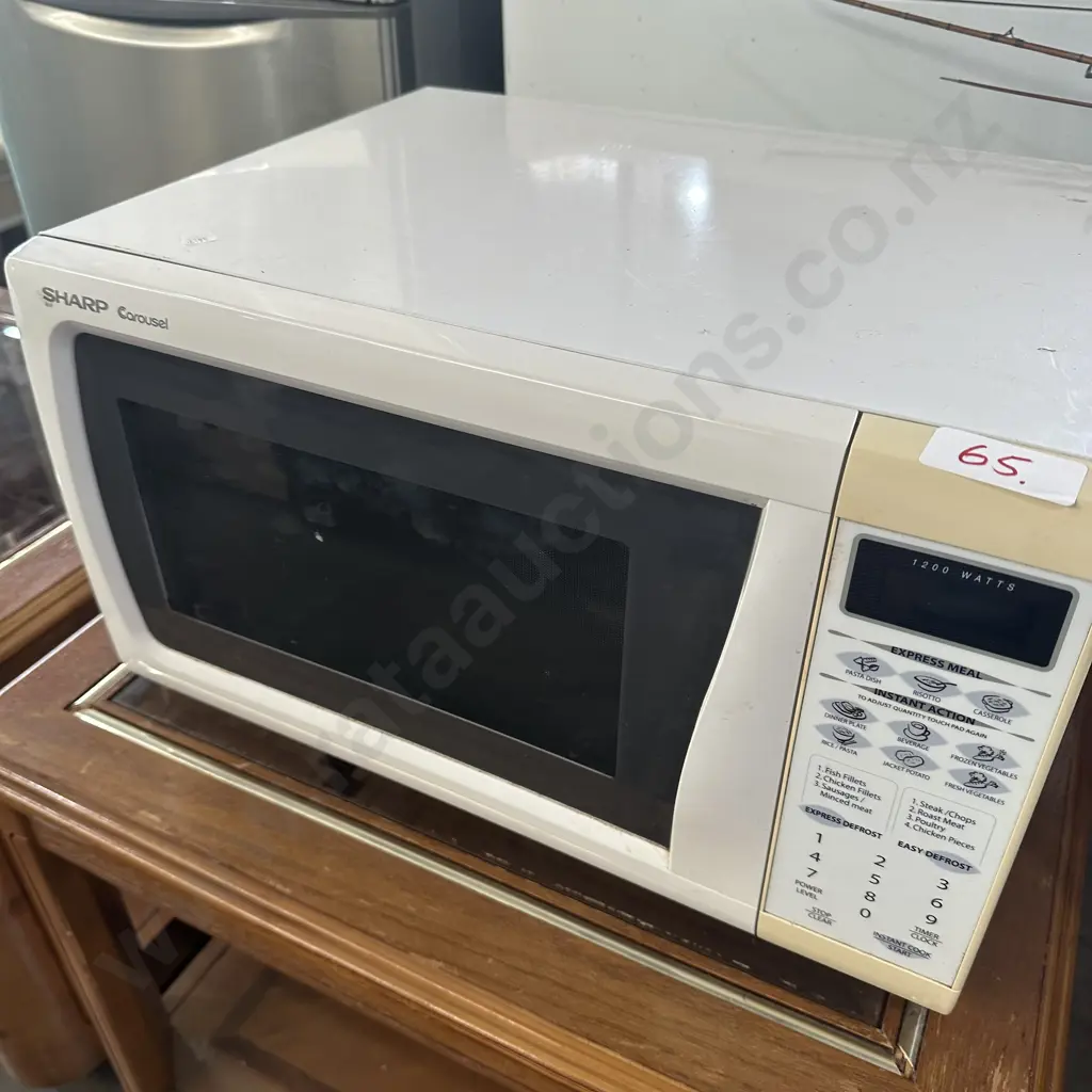 Sharp microwave Image 1++