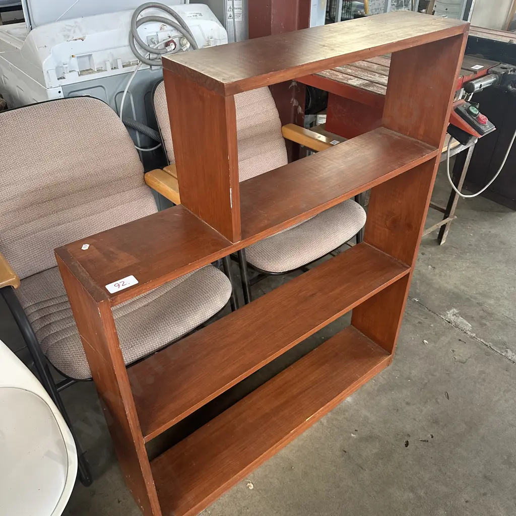 Stained pine bookcase. Image 1++