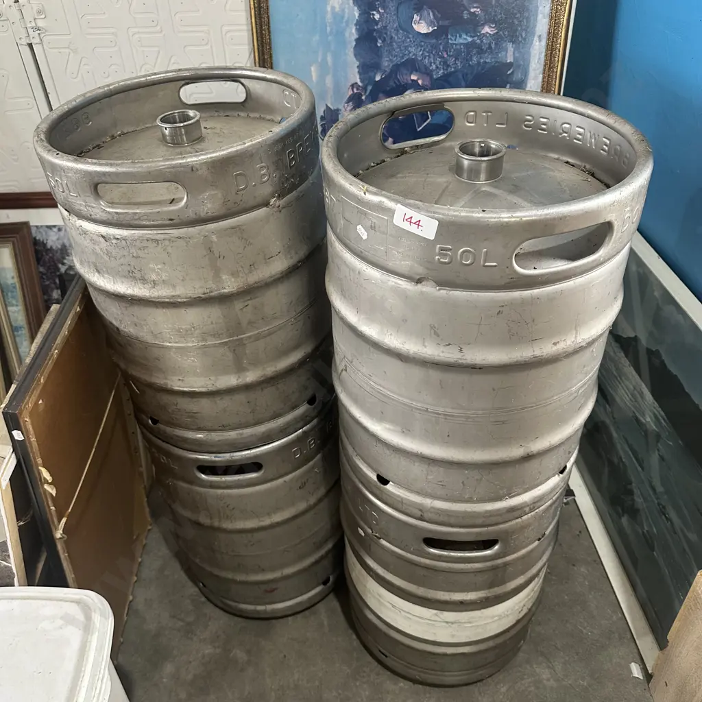4 x 50L kegs Image 1++
