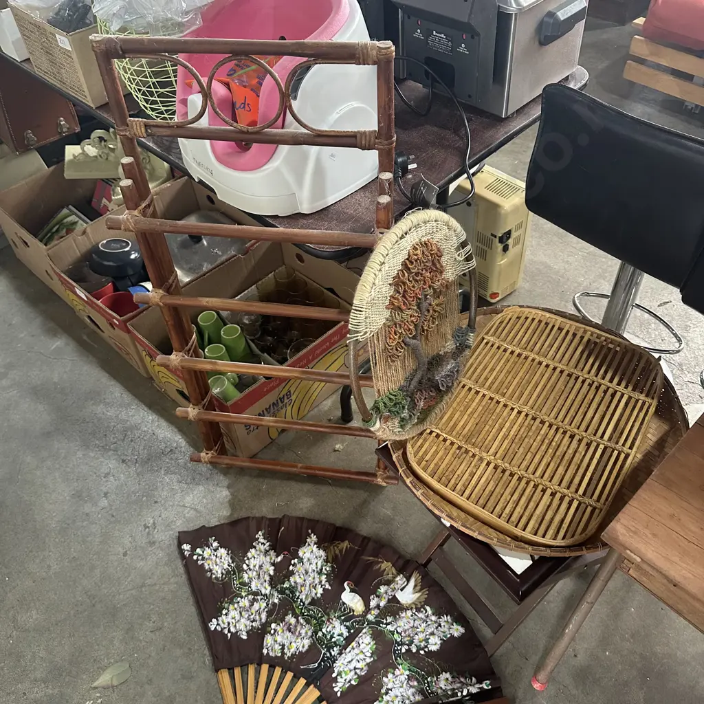 bamboo towel rack, fan, tray etc Image 1++
