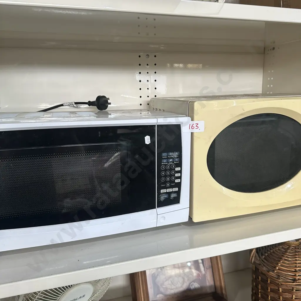 2 microwaves - average Image 1++