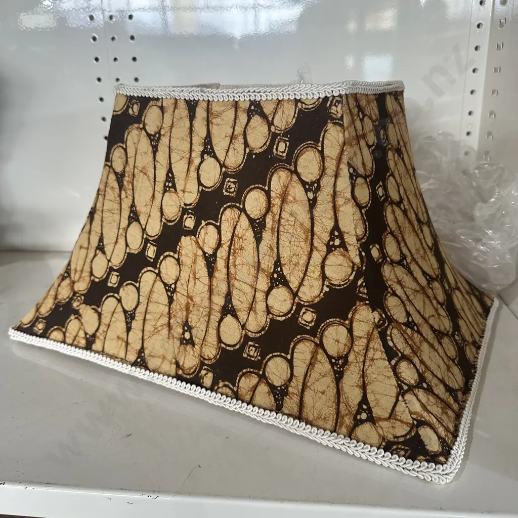 Tapa printed design lamp shade Image 1++