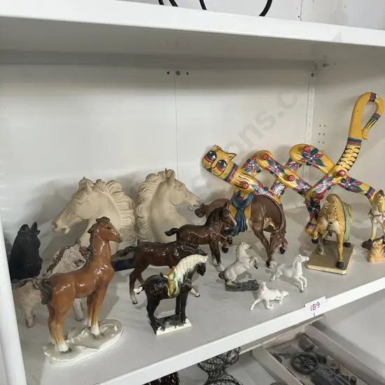 shelf lot mainly horses inc book ends